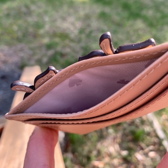 Authentic Kate Spade leather Strawberries card cs - Picture 6 of 11